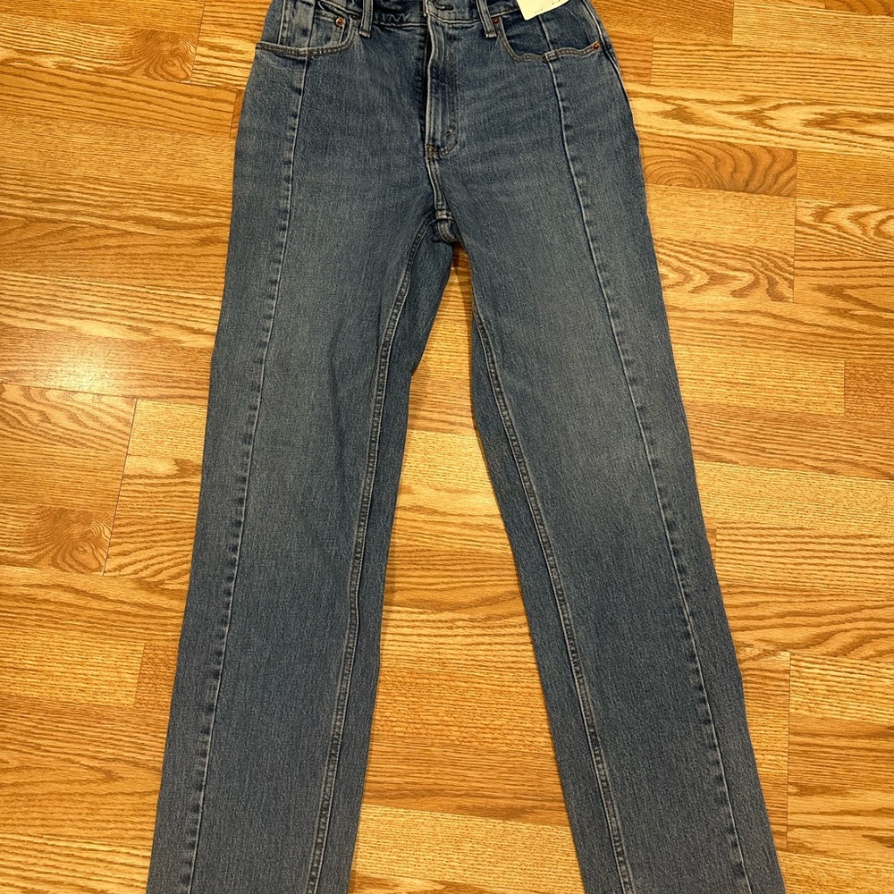 Abercrombie & Fitch 90’s Straight Jeans in Dark Blue